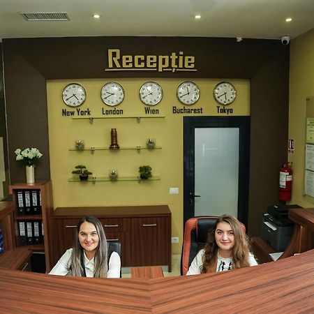 Hotel Bucovina ซูชาวา ภายนอก รูปภาพ