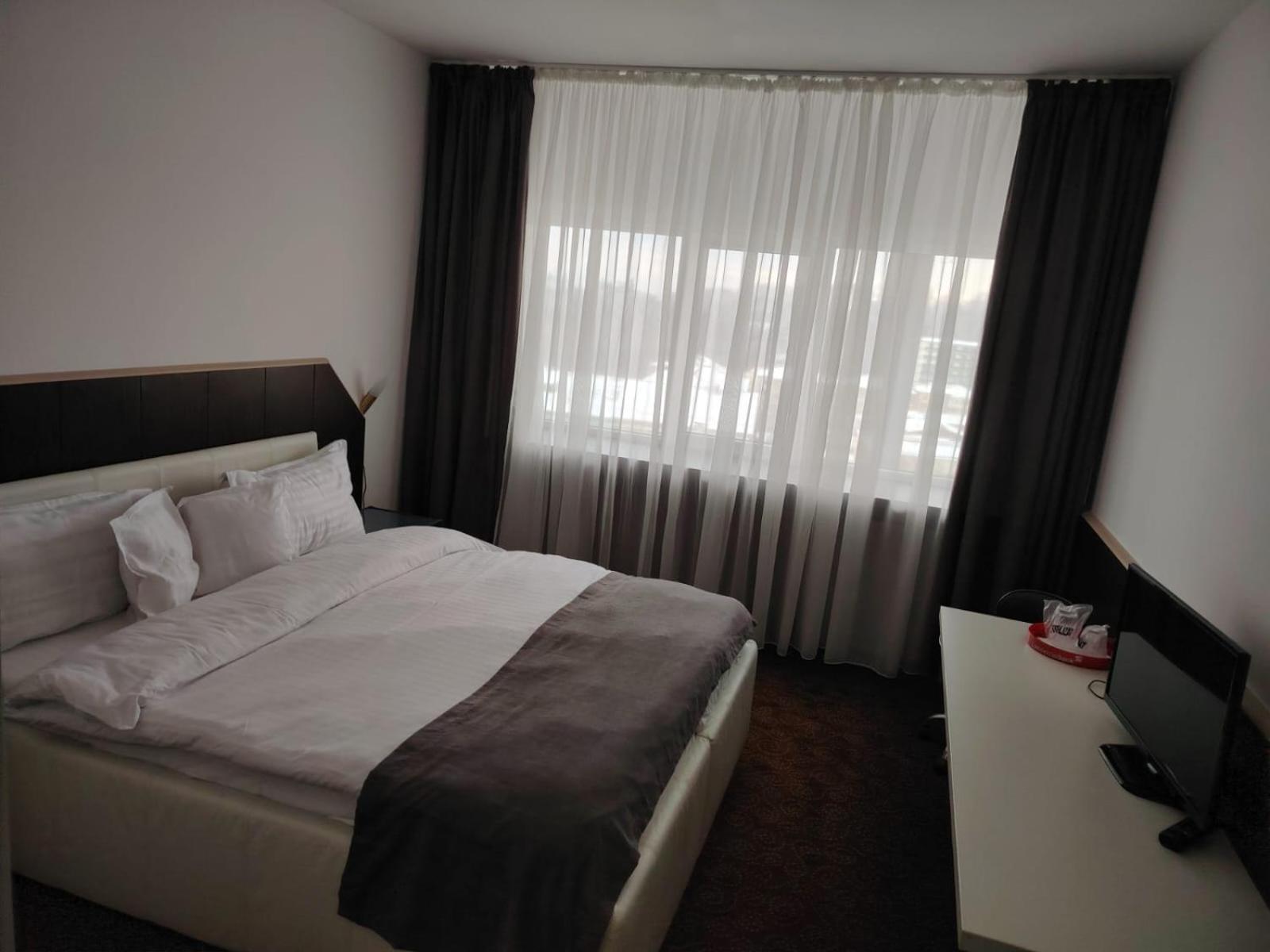 Hotel Bucovina ซูชาวา ภายนอก รูปภาพ