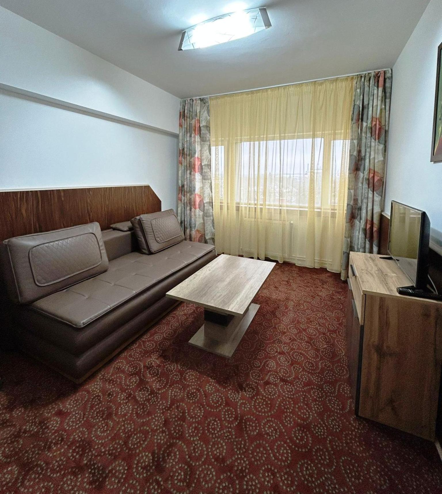 Hotel Bucovina ซูชาวา ภายนอก รูปภาพ