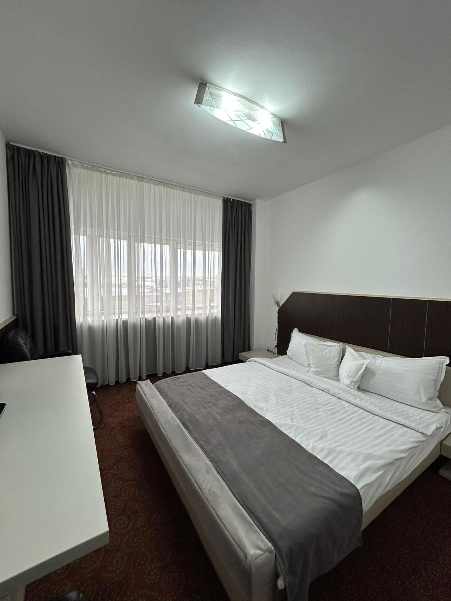 Hotel Bucovina ซูชาวา ภายนอก รูปภาพ
