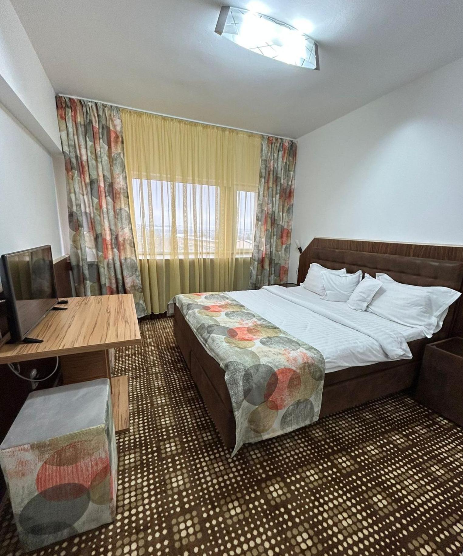 Hotel Bucovina ซูชาวา ภายนอก รูปภาพ