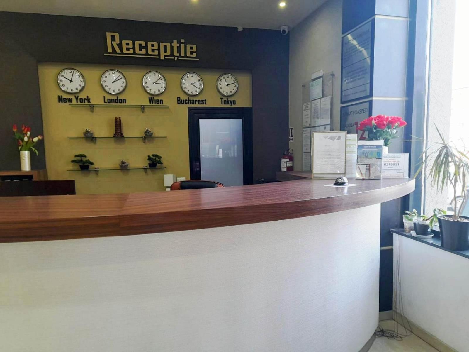 Hotel Bucovina ซูชาวา ภายนอก รูปภาพ