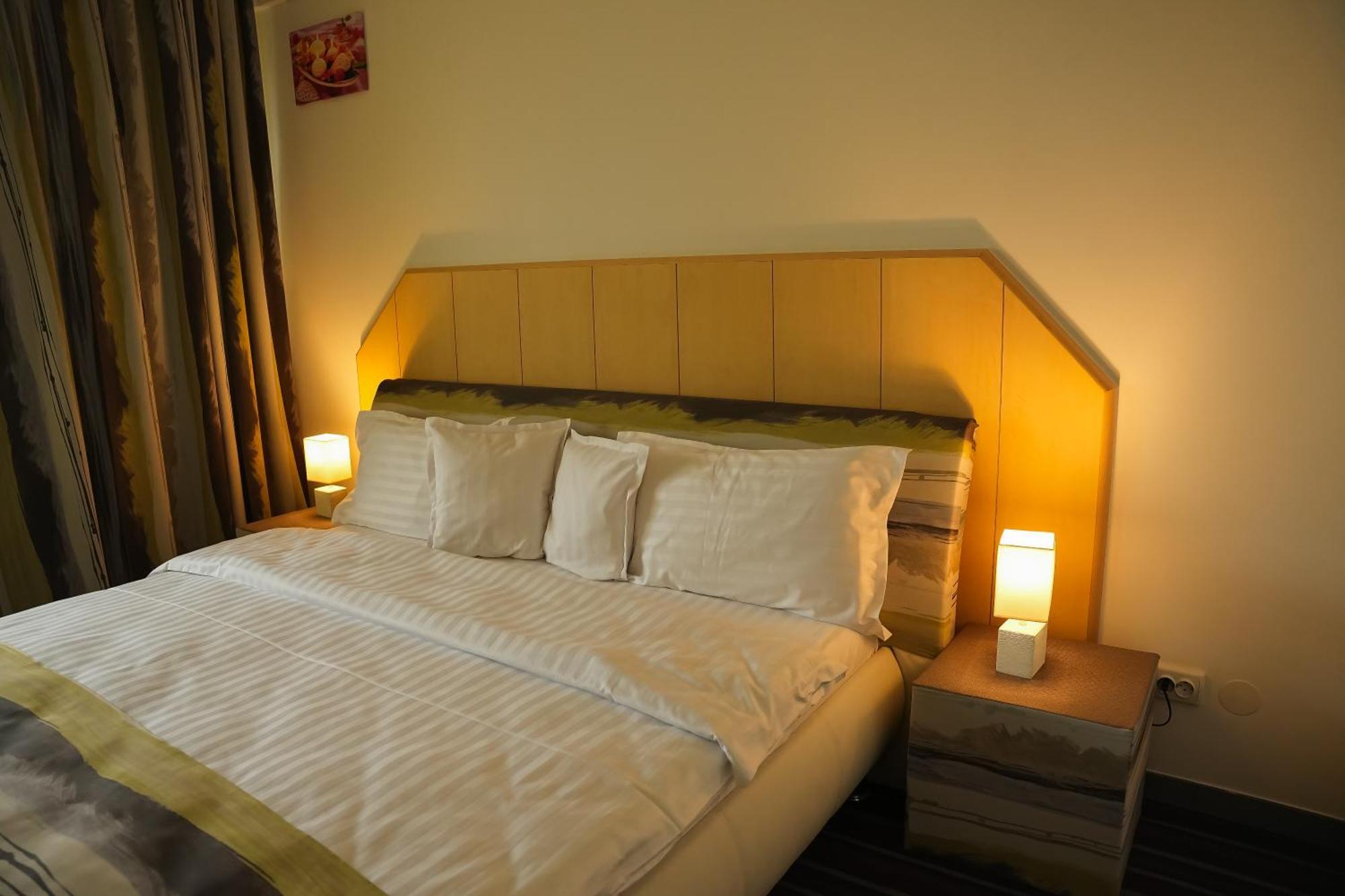 Hotel Bucovina ซูชาวา ภายนอก รูปภาพ