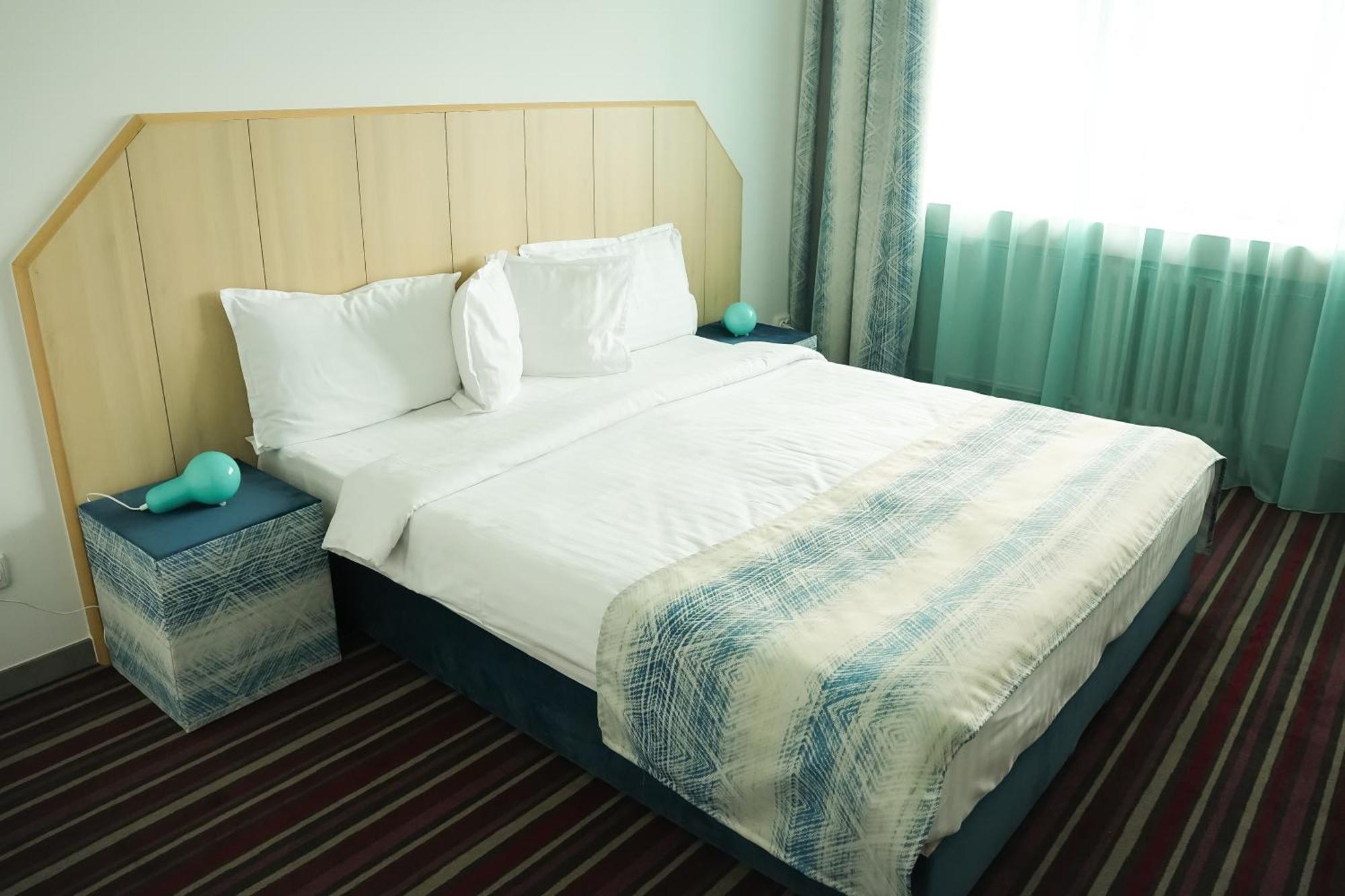Hotel Bucovina ซูชาวา ภายนอก รูปภาพ